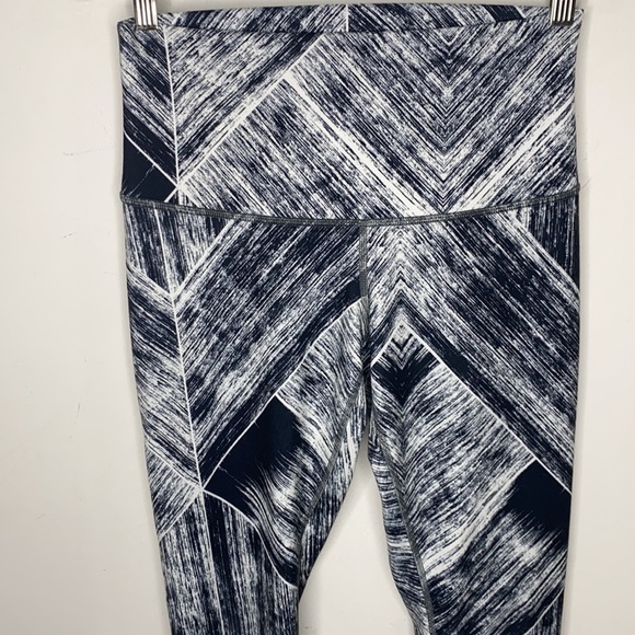 Lululemon eWunder Under Pant *Full-On 8 - Picture 6 of 13